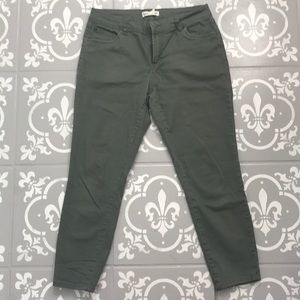 Atrtisan NY OD Green skinny ankle pants